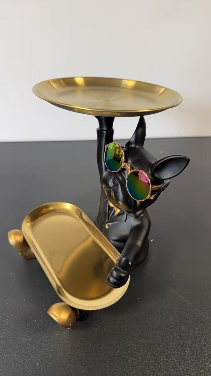 Käsitsi valmistatud prantsuse buldogi dekoratsioon – elegantne kuju, mis toob igasse ruumi iseloomu ja soojust