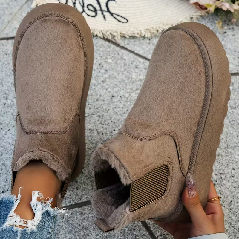 ❄️  Naiste talvised pahkluusäärikud –  mugavus külma päeva jaoks! 🤍👢