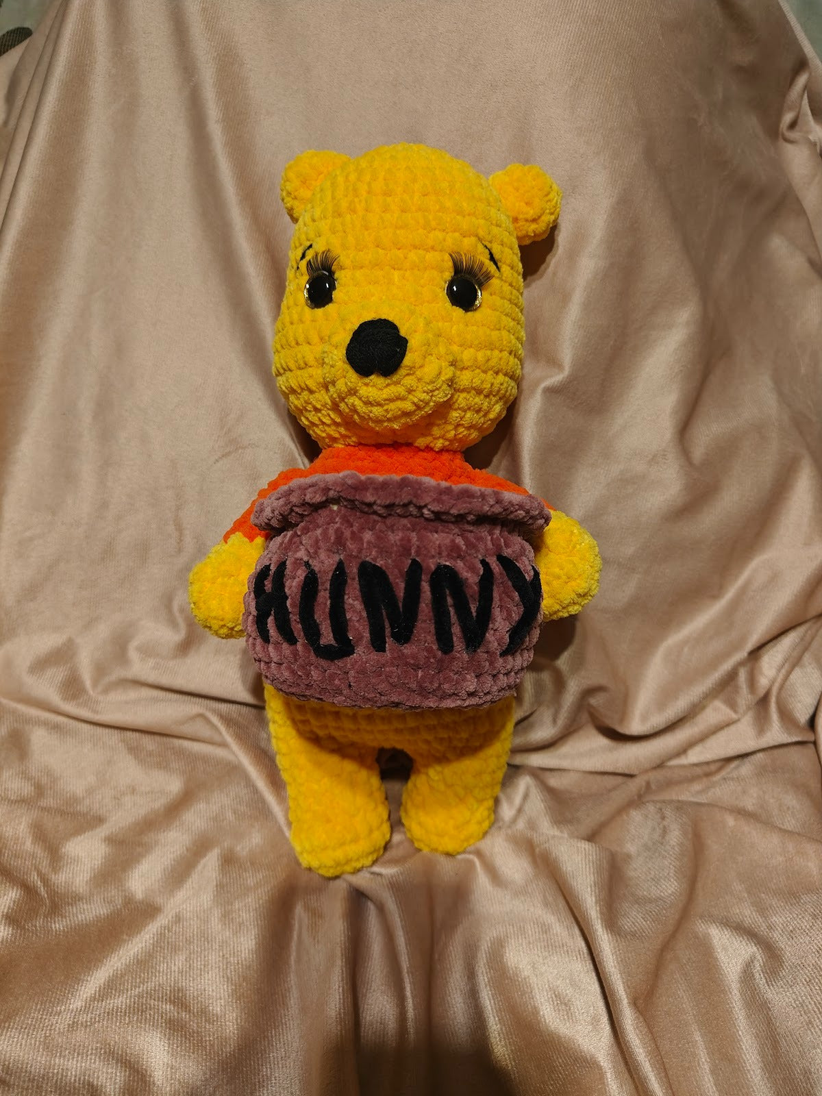 Käsitöö heegeldatud kaisuloom karupoeg Puhh